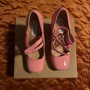 Steve Madden Womens Twice Patent Casual Square Toe Block Heels Shoes BHFO 8353